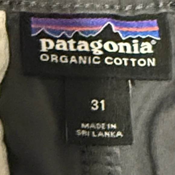 Patagonia Women’s Charcoal Flat Front Shorts - Picture 4 of 7